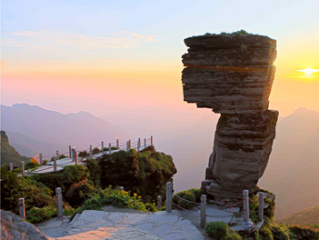 【遊遍中國自由行】季節限定～春賞油菜花、平壩櫻花園、探秘貴州世界遺產八日遊（貴州段安排三排椅VIP車）桃園出發