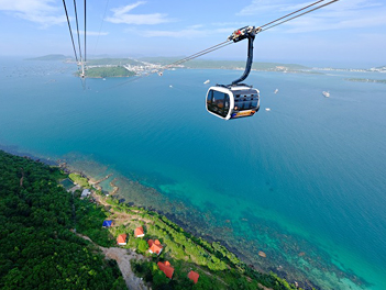 【夢幻富國島六日】珍珠雙樂園、360度海景纜車六日遊（無購物自理餐、五星飯店）【越捷航空、午去早回】