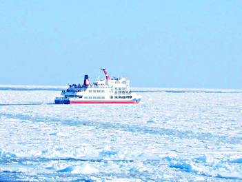 【元氣日本】北海道破冰船＋北國玩雪三合一＋三大蟹吃到飽溫泉六日（然別湖愛努冰村、柳月工廠、摩周湖‧男山酒造、小樽運河、登別尼克斯）