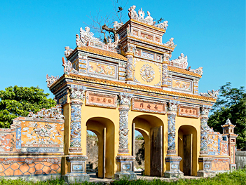 【傳奇在峴】促銷四星峴港順化六日～暢遊兩大世界文化遺產、會安古鎮+迦南島竹桶船、順化皇城+人力三輪車（台灣虎航）６人成行