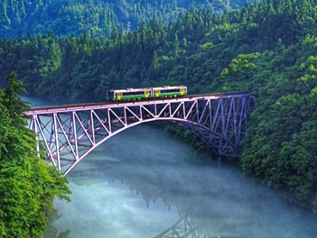 【東北歐嗨喲】夏日青風～日本東北秘境鐵道採果三溫泉超值五日（會津若松城、小峰城、只見線第一鐵橋、會津鐵道、藏王御釜）【福島包機】